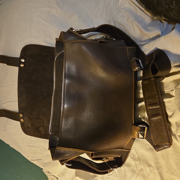 Vagabond Traveler Leather Messenger Should Bag Drk Brown - Picture 2 of 12